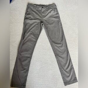 American Eagle Outfitters flex Charcoal khaki chinos 32x34